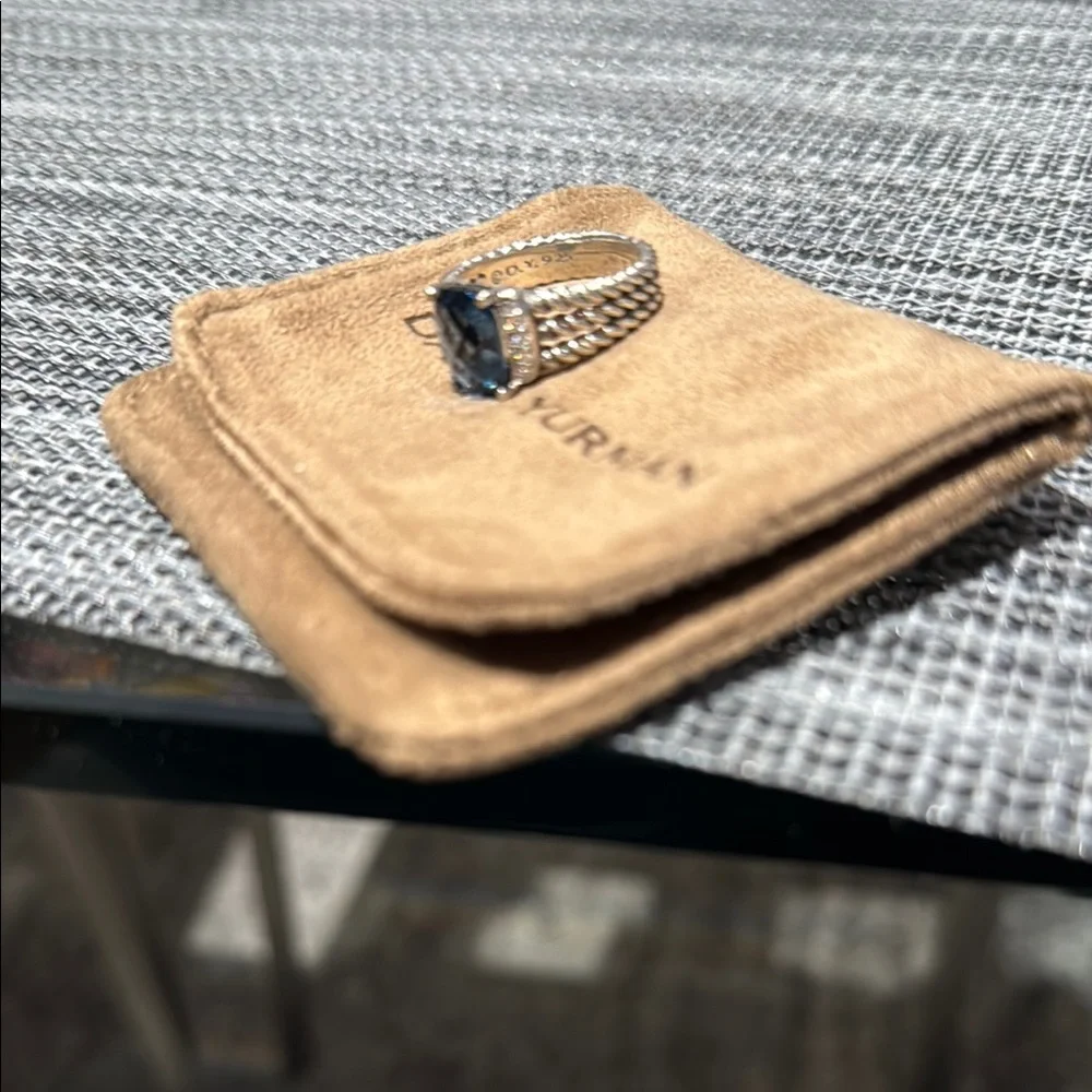 David Yurman Silver Ring with Blue Stone - Picture 3 of 4